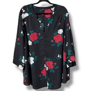 TORRID Georgette women’s size 4X black rose floral v-neck button front blouse